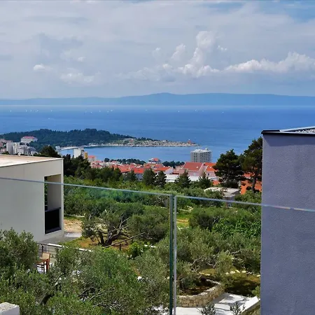 Selina - Nera * Makarska