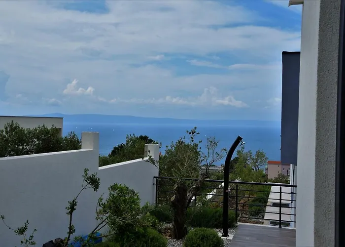 Selina - Nera * מאקרסקה