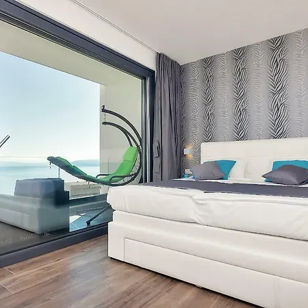 Selina - Nera Makarská