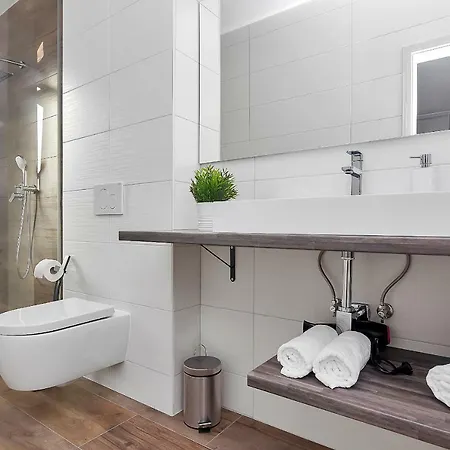 Vila Selina - Nera *