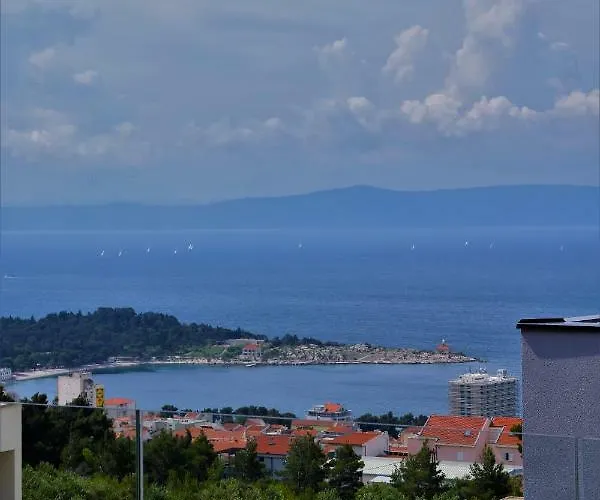 Selina - Nera Willa Makarska